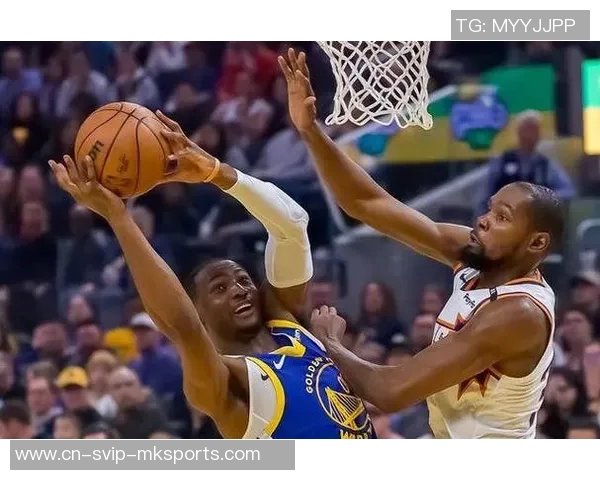 篮球明星偷笑背后的故事揭晓你绝对想不到的秘密与趣事 篮球明星偷笑背后的故事揭晓你绝对想不到的秘密与趣事